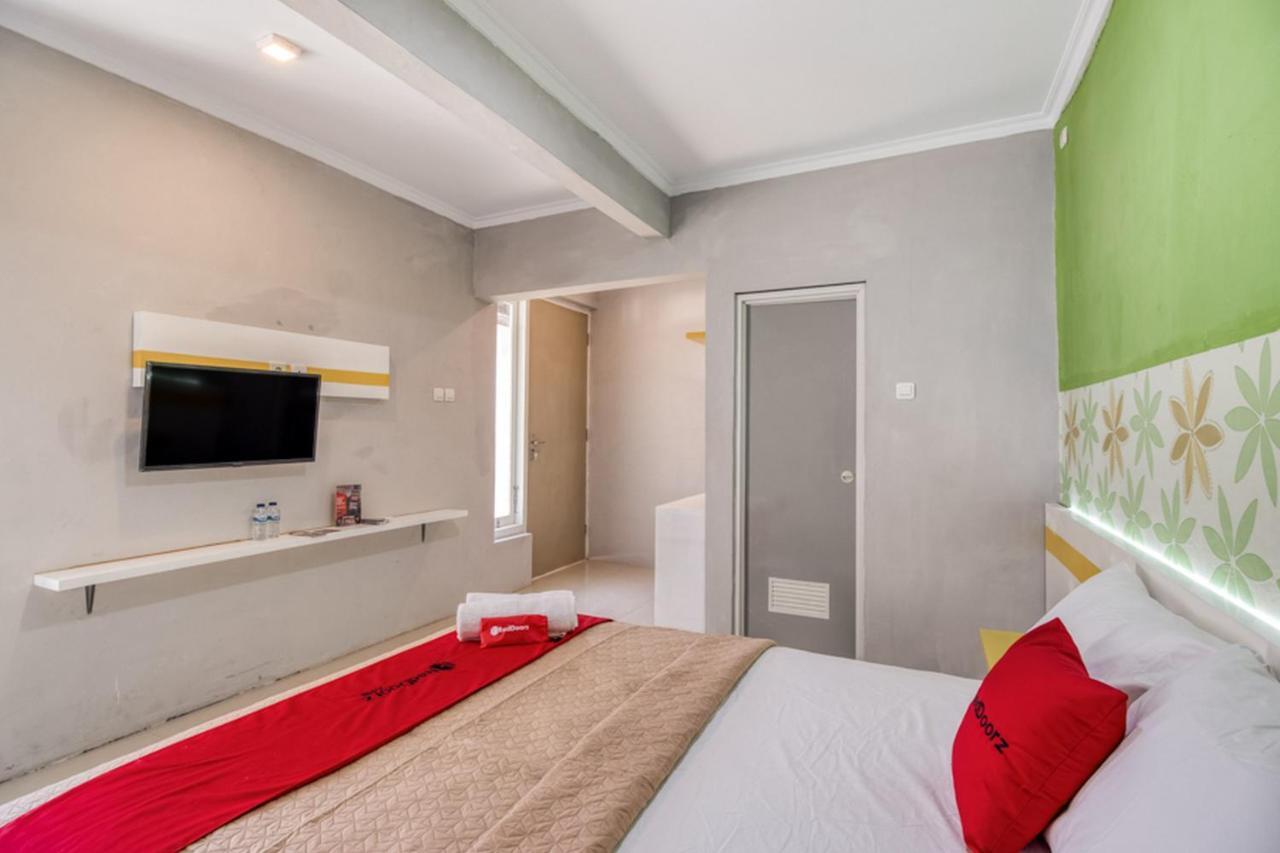 Hotel Reddoorz Near Malioboro Tugu Station Jogja 2 Yogyakarta Exterior foto